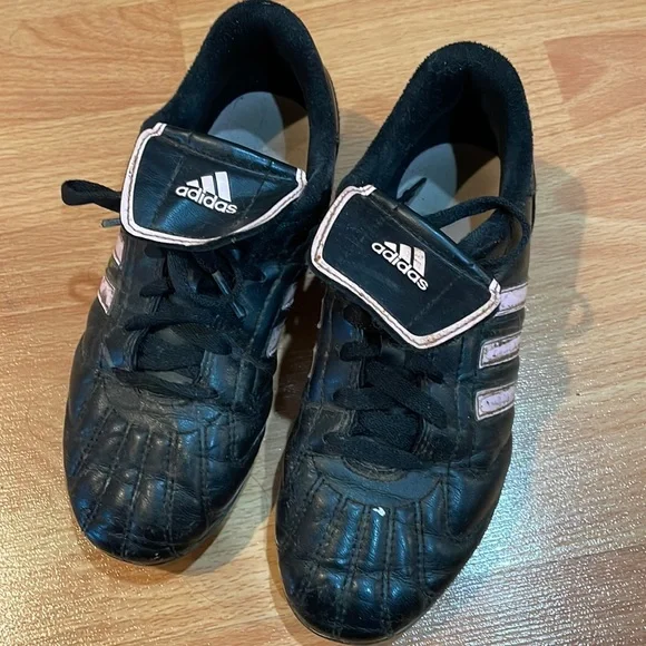 adidas gazelle silver green womens adidas Predator Mania Traxion FG 2002 adidas Football Boots Buy Now at  SHIRTS V SKINS